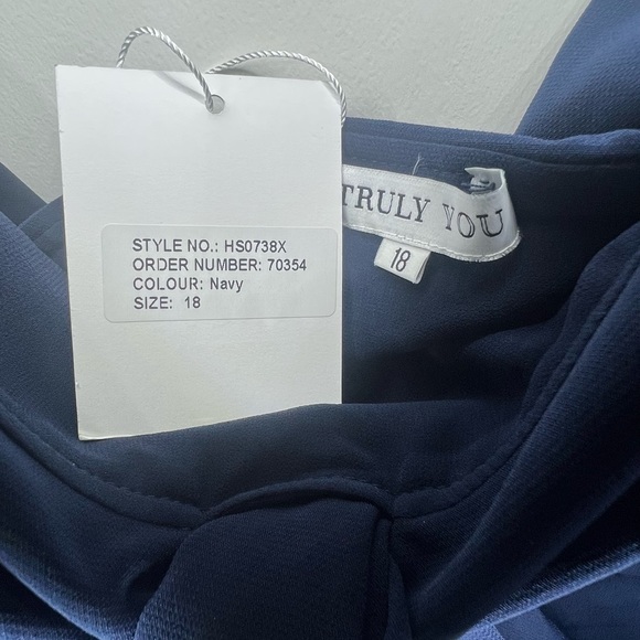 Navy blue off shoulder fitting dress size 18 - Picture 4 of 4